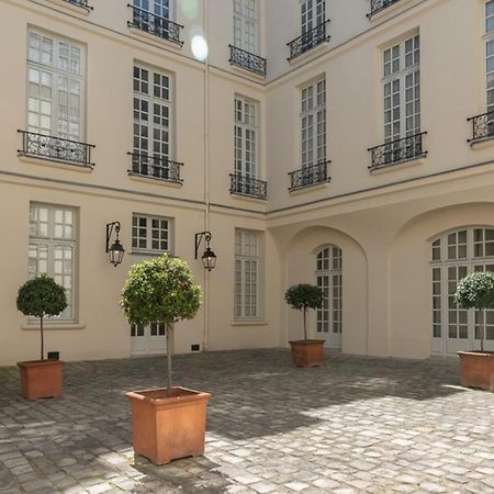 Spacious Cocoon In The Marais Paris Exterior foto